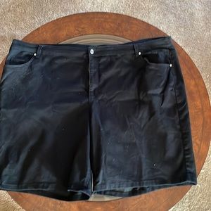 34w black shorts